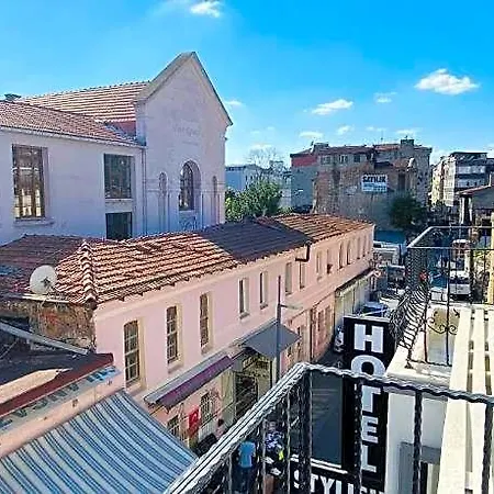 Stylish Old Hotel Istambul